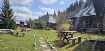galerie foto exterior pensiune bucovina